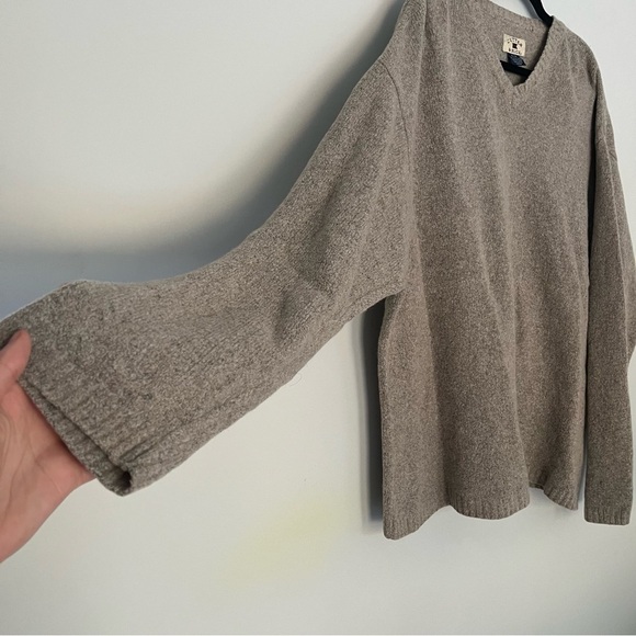 Men’s Wool Blend V-Neck Sweater Size XL Tan Beige Neutral Fall Capsule - Picture 2 of 6